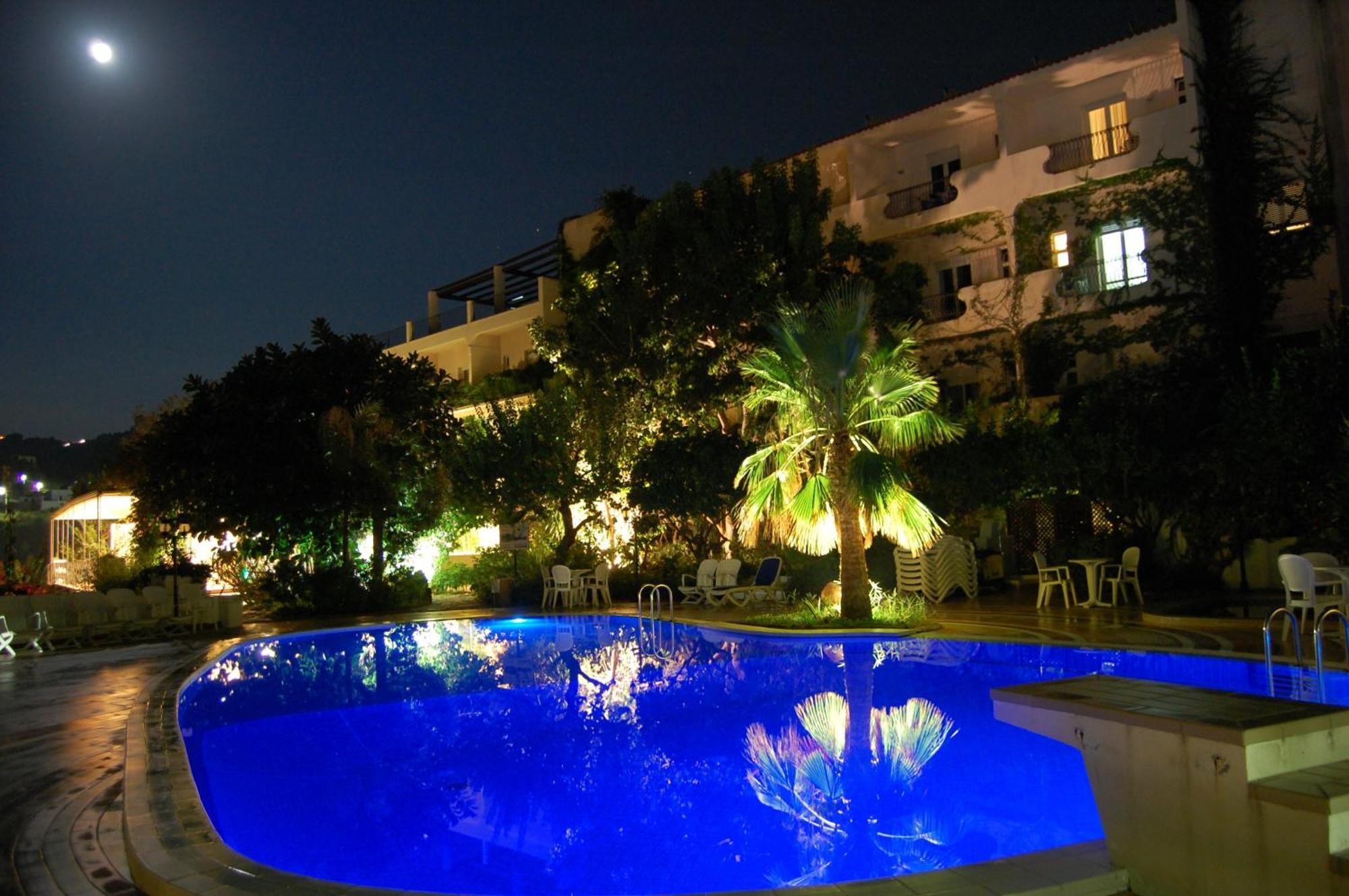 Hotel Giardino Sul Mare Lipari  Exterior foto